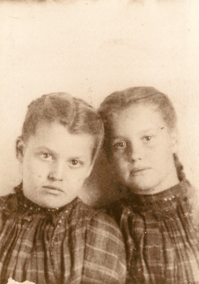 Adda and Anna Metcalf