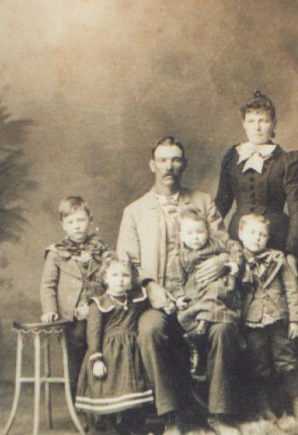 Edwin and Mary Ellen (McCulloch) Horton