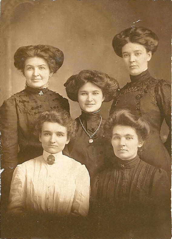 Daughters of George Washington Horton