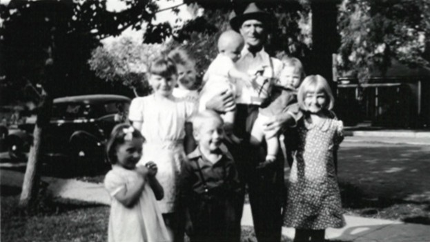 Albert Wesley Glenn and Grandchildren